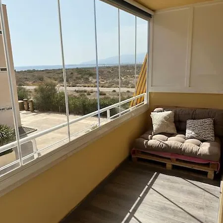 Apartamento Piso Familiar En El Toyo *